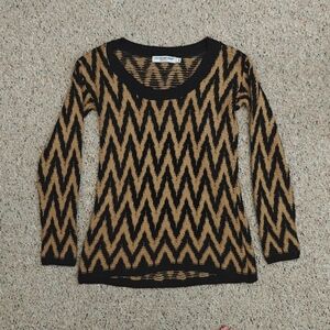 Cotton Emporium Chevron Pattern Sweater in Black and Tan size XS